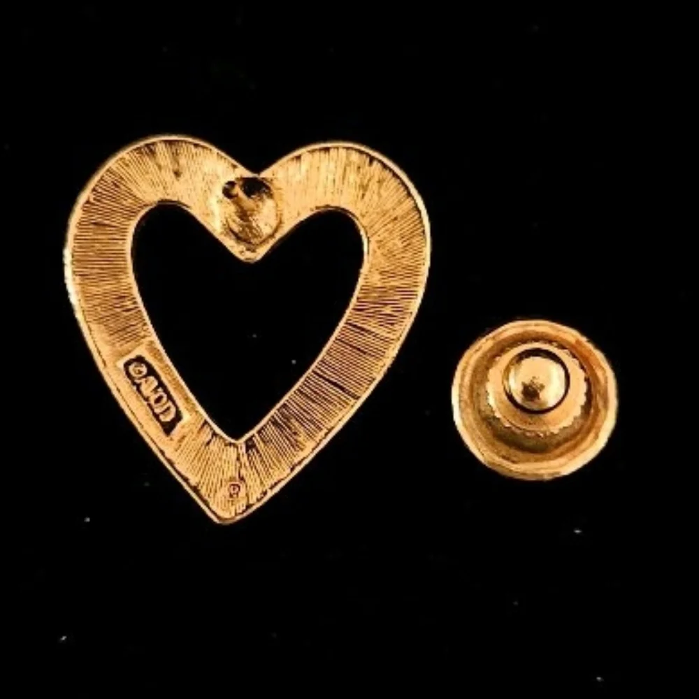 90s Avon Goldtone Red Rhinestone Heart Pin